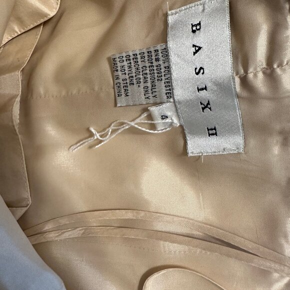 Basix II - Picture 2 of 12